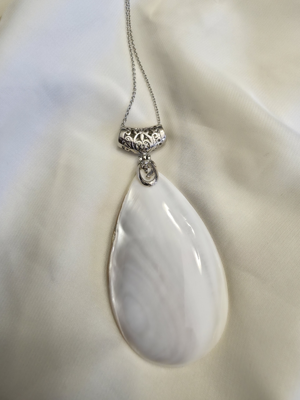 Elegant White Teardrop Pendant Necklace - Silver Accent